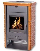 Holz-Kachelofen